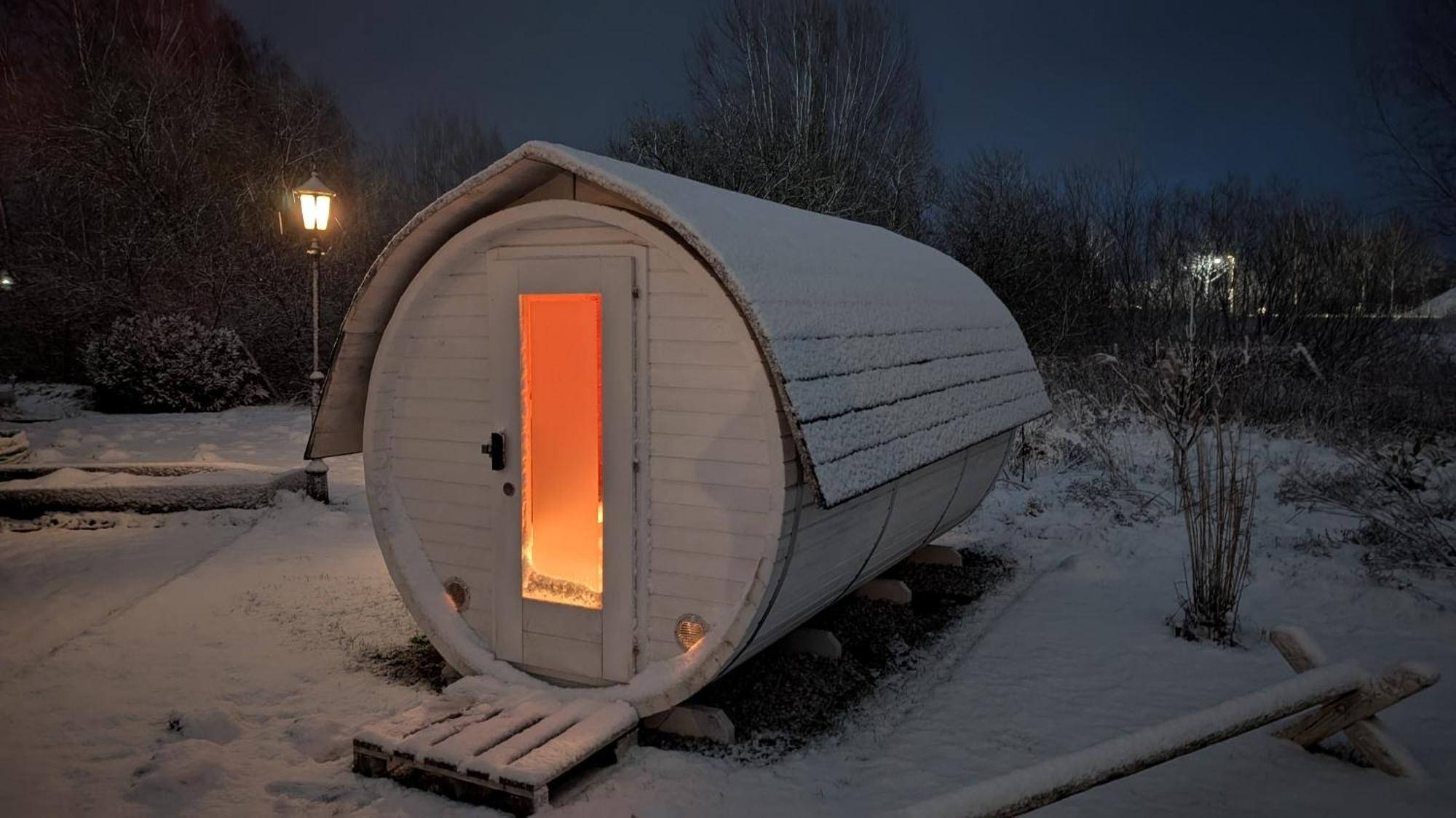 Bettis - Uebernachten Im Iglu-Tinyhaus Tostedt  Extérieur photo